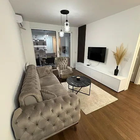 I&i Tesla Apartment *